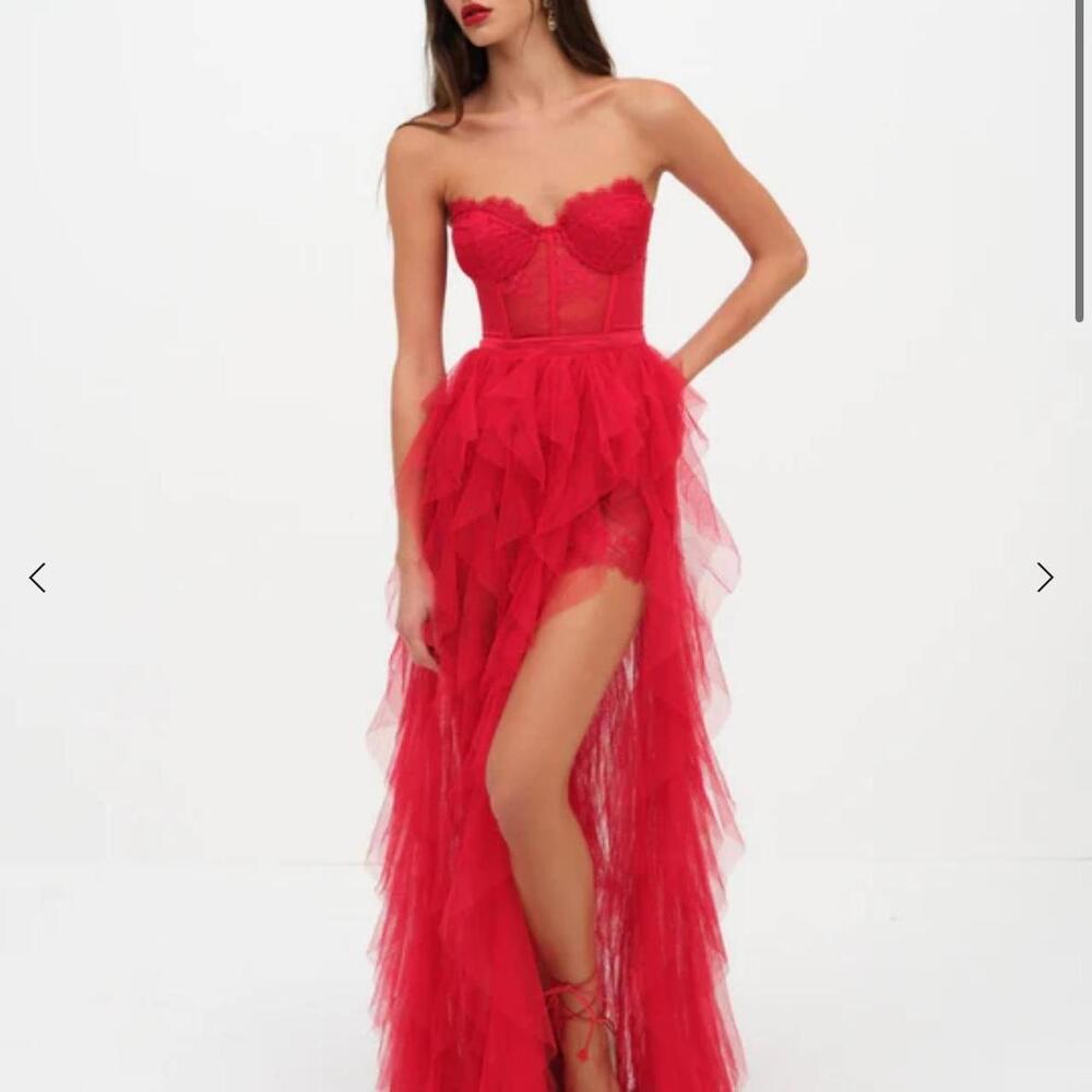 Elegant Red Strapless Dress